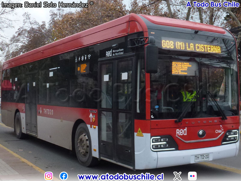 Yutong ZK6128BEVG / Servicio Alimentador G-08