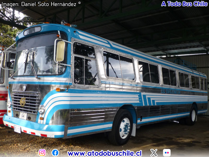 Carrocerías CYASA / Volvo Jet B-58 / Particular (Costa Rica)