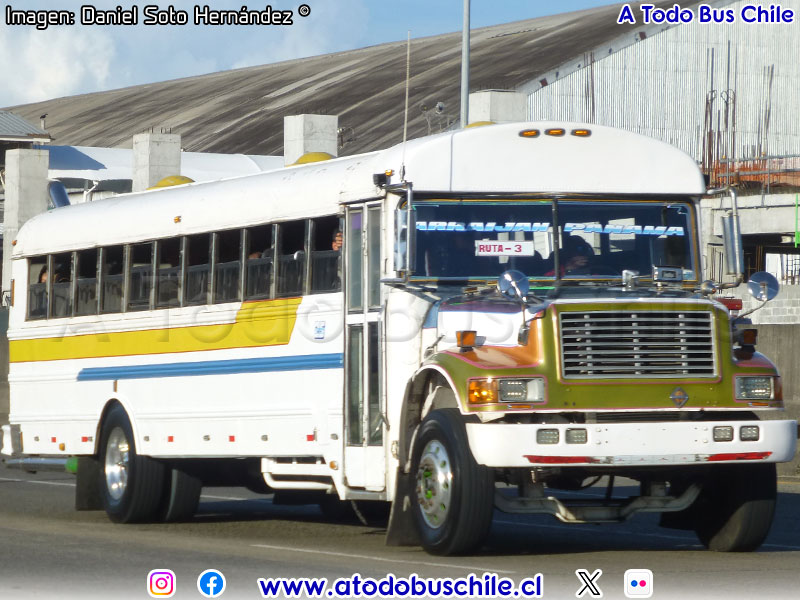Thomas / International S-1800 / Ruta N° 3 Arraiján - Terminal Albrook (Panamá)