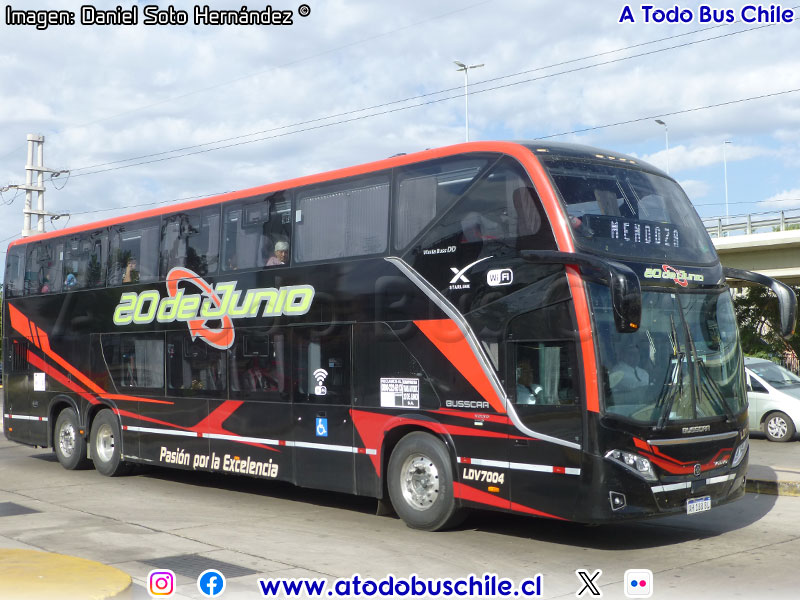 Busscar Vissta Buss DD / Volvo B-450R Euro5 / Automotores 20 de Junio (Argentina)