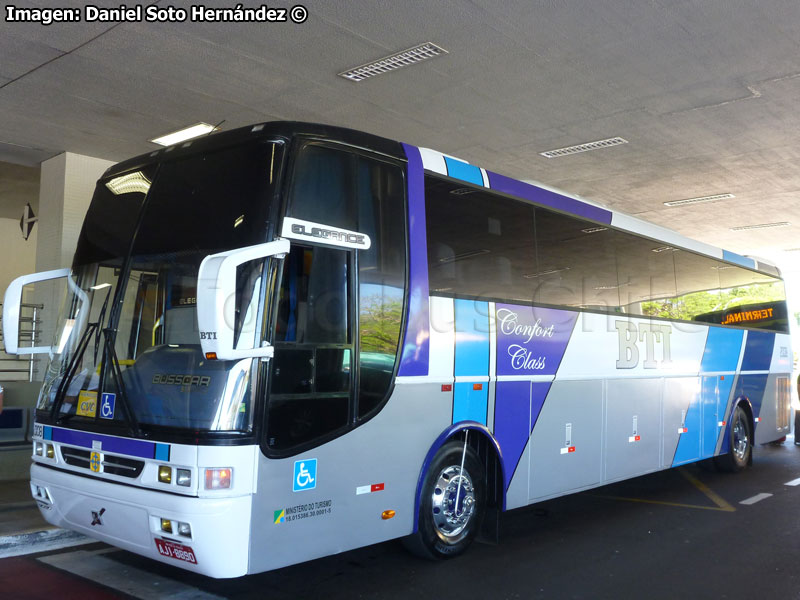 Busscar Vissta Buss / Volvo B-7R / BTI - Bröskamp Touristik International (Paraná - Brasil)