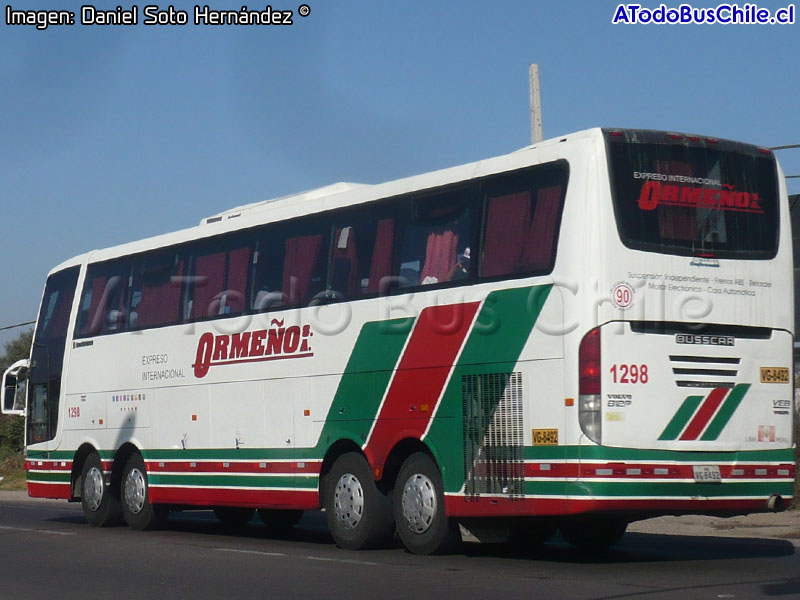 Busscar Jum Buss 400 / Volvo B-12R 8x2 / Expreso Internacional Ormeño (Perú)