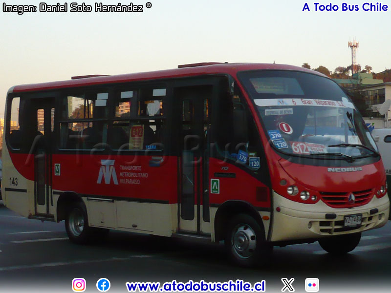 Neobus Thunder + / Mercedes Benz LO-712 / TMV 6 Gran Valparaíso S.A.