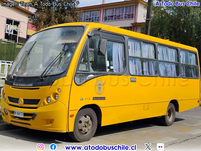 Neobus Thunder + / Mercedes Benz LO-712 / Transporte Escolar I. M. de Lago Ranco (Región de Los Ríos)